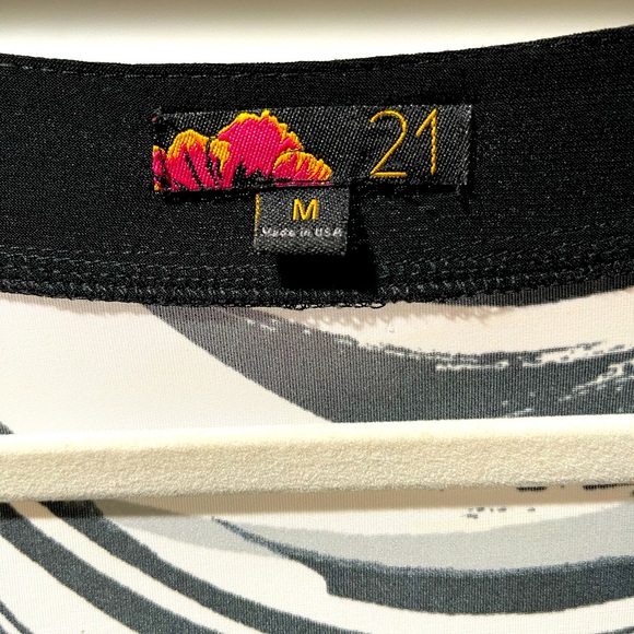 Forever 21 - Dress - Picture 3 of 3